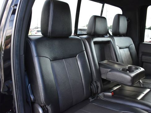 Used 2016 Ford F250 Lariat w/ Lariat Ultimate Package AWD/4WD image 27