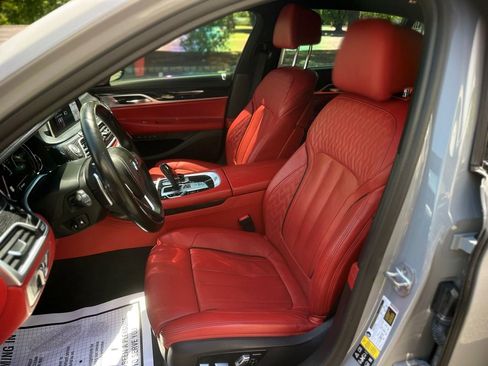 Used 2019 BMW 750i xDrive w/ Executive Package AWD/4WD image 15