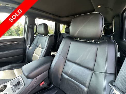 Used 2021 Jeep Grand Cherokee High Altitude AWD/4WD image 18
