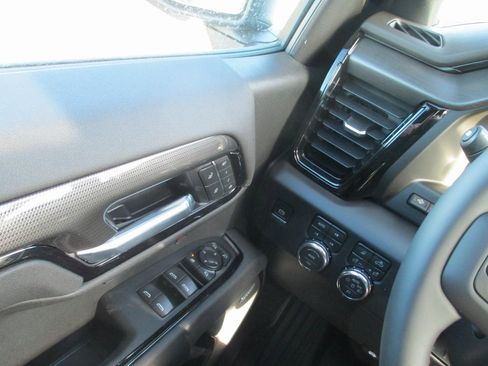 New 2026 GMC Sierra 1500 AT4 w/ AT4 Premium Package image 17