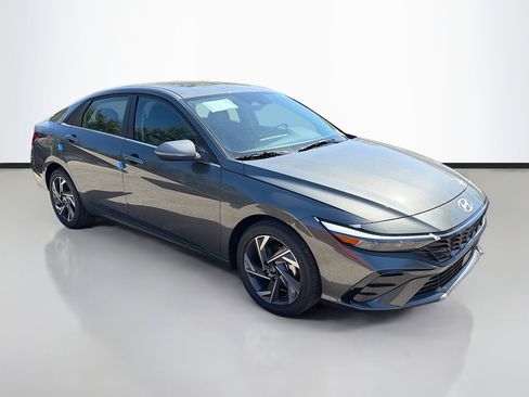 New 2026 Hyundai Elantra Limited image 1