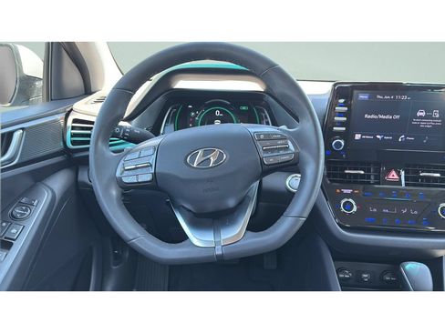 Certified 2022 Hyundai Ioniq SE FWD image 13