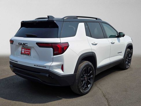 Used 2026 GMC Terrain Elevation w/ Elevation Premium Package AWD/4WD image 3