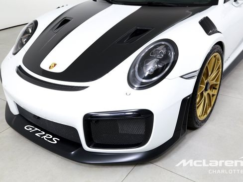 Used 2018 Porsche 911 GT2 RS w/ Weissach Package RWD image 28