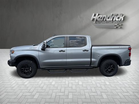 Used 2024 Chevrolet Silverado 1500 ZR2 w/ ZR2 Bison Edition AWD/4WD image 7
