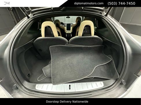 Used 2016 Tesla Model X 75D image 41