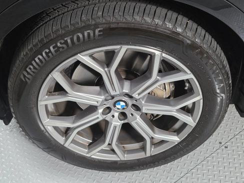 Used 2023 BMW X7 xDrive40i AWD/4WD image 9
