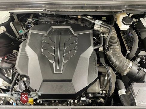 Used 2024 Kia Carnival SX image 24