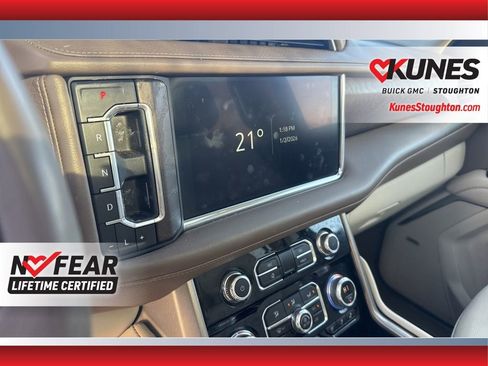 Used 2023 GMC Yukon XL Denali image 13
