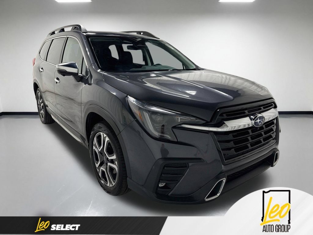 Used 2023 Subaru Ascent Touring AWD/4WD image 5