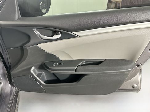 Used 2019 Honda Civic LX image 28