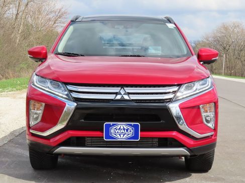 Used 2019 Mitsubishi Eclipse Cross SEL AWD/4WD image 16