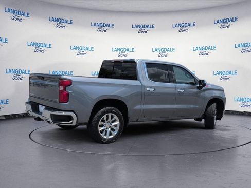 Used 2021 Chevrolet Silverado 1500 LTZ AWD/4WD image 4