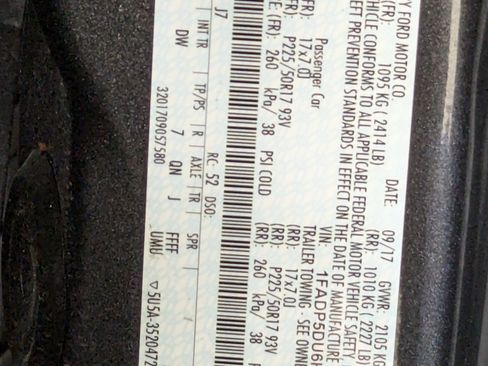 Used 2017 Ford C-MAX Titanium w/ Equipment Group 301A image 19