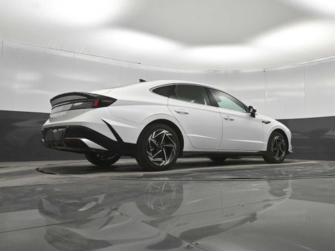 New 2026 Hyundai Sonata SEL FWD image 37