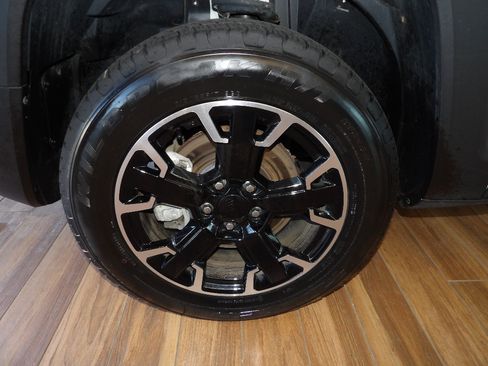 Used 2023 Jeep Renegade Trailhawk AWD/4WD image 10