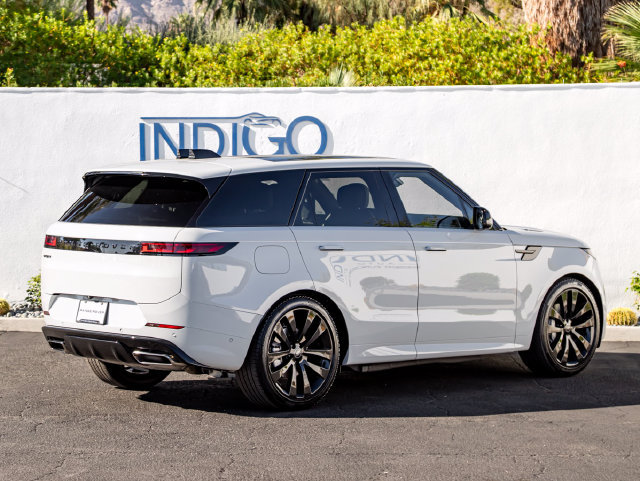 Certified 2025 Land Rover Range Rover Sport Dynamic SE AWD/4WD image 6