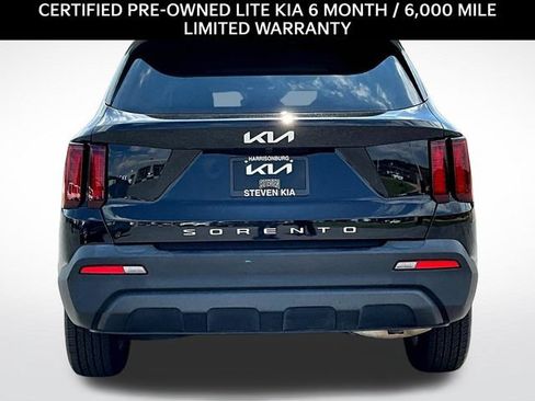 Used 2022 Kia Sorento LX FWD image 5