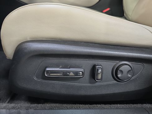 Certified 2025 Honda Accord Touring image 25