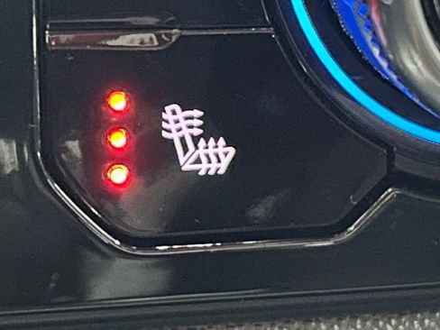 Used 2024 GMC Sierra 1500 SLT w/ SLT Premium Package image 7