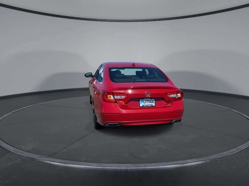 Used 2018 Honda Accord Sport image 8