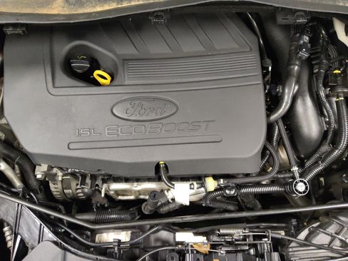 Used 2017 Ford Escape SE FWD image 30