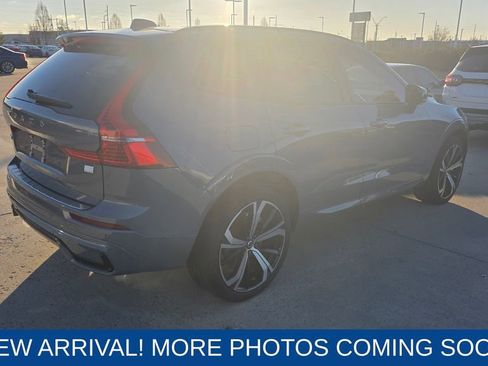 Used 2023 Volvo XC60 T8 Ultimate w/ Climate Package image 5