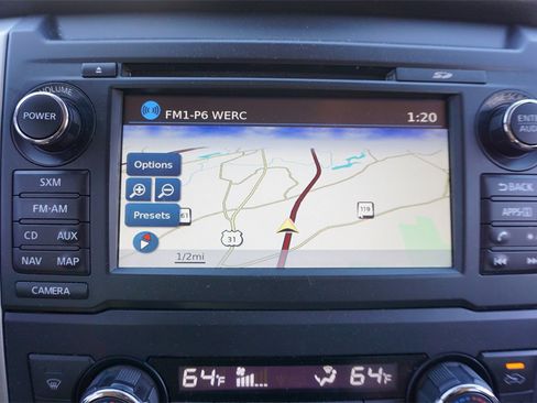 Used 2017 Nissan Titan SV image 10