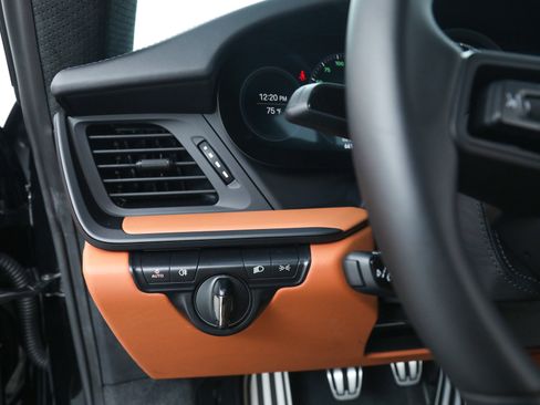 Used 2024 Porsche 911 GT3 RS image 30