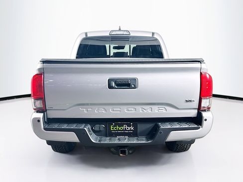 Used 2019 Toyota Tacoma TRD Sport w/ Technology Package image 7