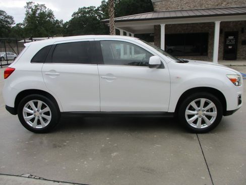 Used 2014 Mitsubishi Outlander Sport SE FWD image 26