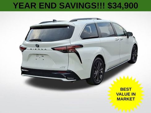 Used 2023 Toyota Sienna XSE image 7