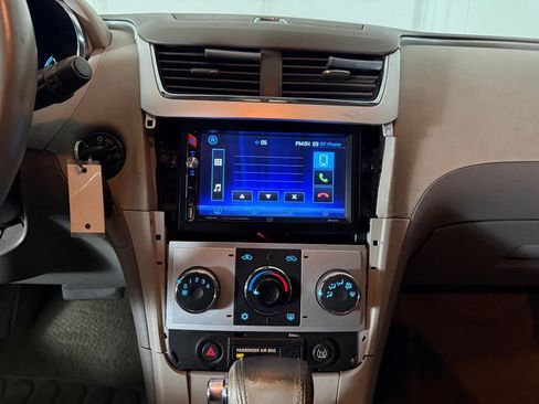 Used 2010 Chevrolet Malibu LT w/ HFV6 Engine Package FWD image 18
