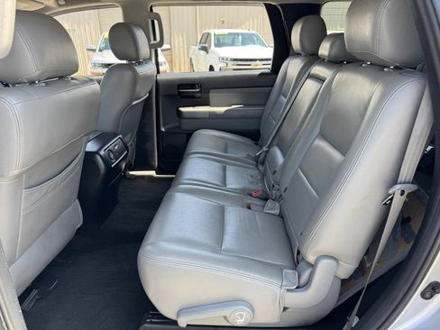 Used 2012 Toyota Sequoia SR5 AWD/4WD image 20