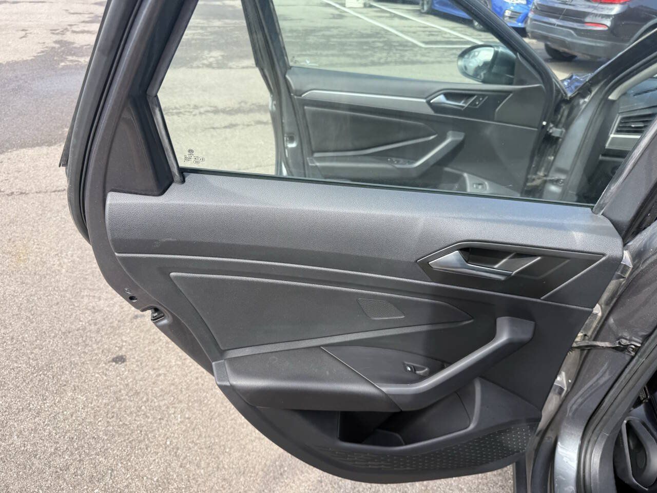 Used 2019 Volkswagen Jetta SE FWD image 19