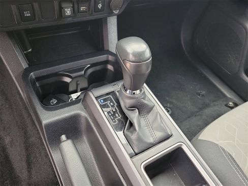 Used 2023 Toyota Tacoma TRD Off-Road image 23