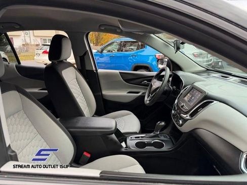Used 2021 Chevrolet Equinox LS w/ LS Convenience Package image 14