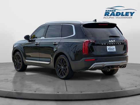 Used 2022 Kia Telluride SX w/ Towing Package FWD image 3