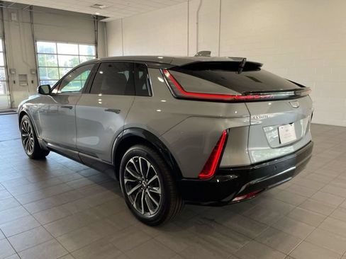 Certified 2024 Cadillac Lyriq Sport AWD/4WD image 3