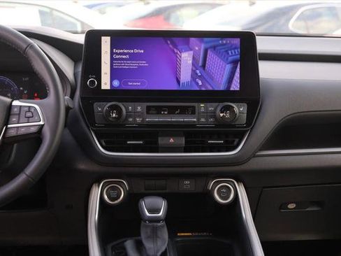 Certified 2026 Toyota Grand Highlander AWD image 29