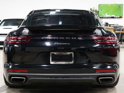 Used 2018 Porsche Panamera RWD image 4