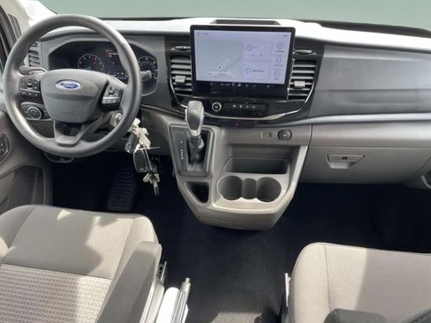 Used 2025 Ford Transit 350 XLT RWD image 10