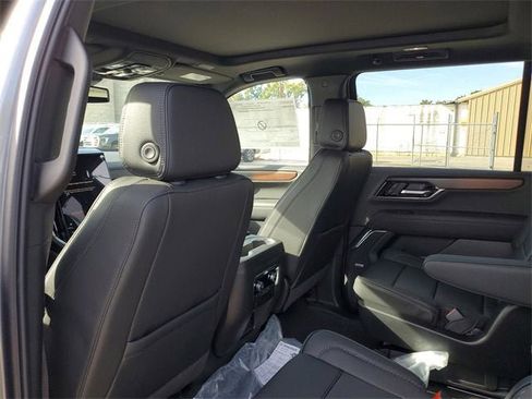New 2026 GMC Yukon XL Denali image 10