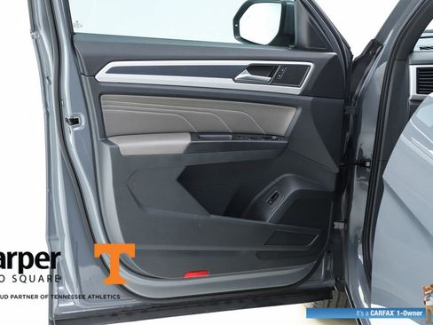 Used 2023 Volkswagen Atlas Cross Sport SEL image 18