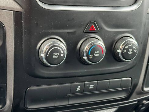 Used 2019 RAM 1500 Express w/ Express Value Package AWD/4WD image 27