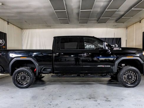Used 2020 GMC Sierra 3500 AT4 w/ AT4 Premium Package image 6