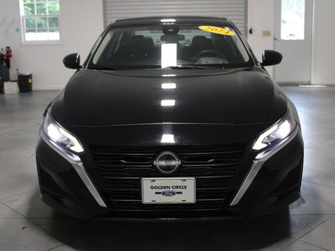 Used 2024 Nissan Altima 2.5 SV image 50