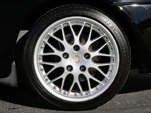 Used 2000 Porsche 911 Cabriolet image 11