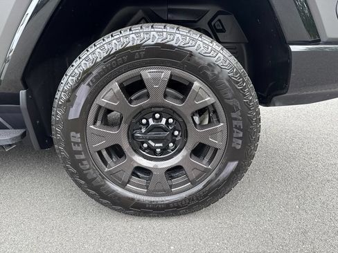 Used 2026 GMC Hummer EV 4x4 Crew Cab image 13