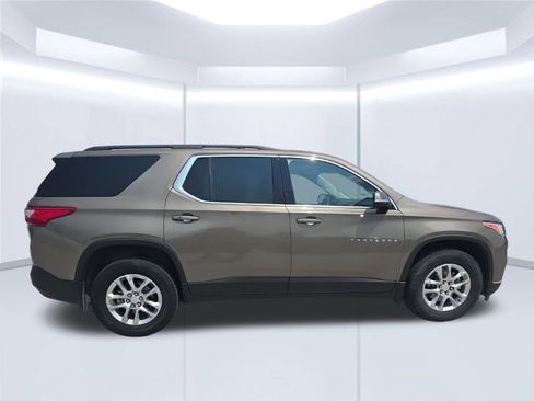 Used 2020 Chevrolet Traverse LT FWD image 7